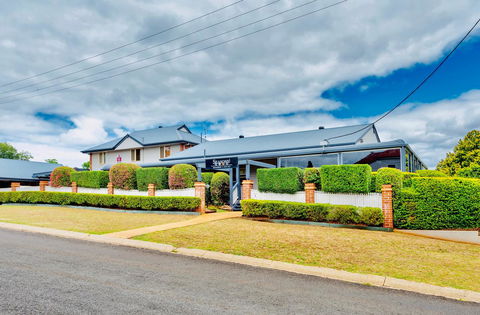 Ambassador On Ruthven - Yamba Accommodation 6