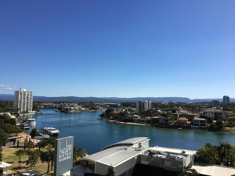 PeepSleep Chevron Towers - Yamba Accommodation 25