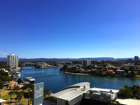 PeepSleep Chevron Towers - Yamba Accommodation 42