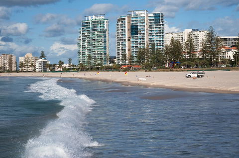 Reflection On The Sea - Yamba Accommodation 24