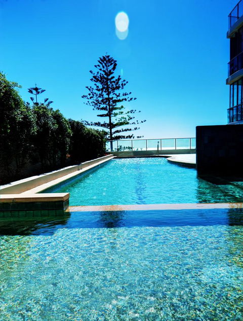 Reflection On The Sea - Yamba Accommodation 29