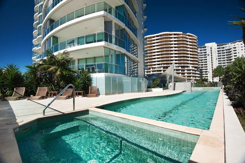 Reflection On The Sea - Yamba Accommodation 0