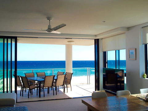 Pure Kirra - Yamba Accommodation 7