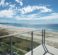 Pure Kirra - Yamba Accommodation