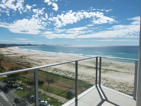 Pure Kirra - Yamba Accommodation 0