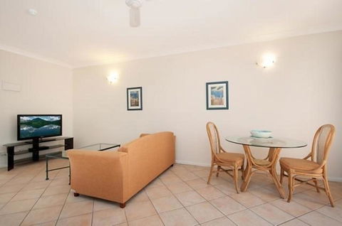 The Newport On Macrossan - Adults Only - Yamba Accommodation 3