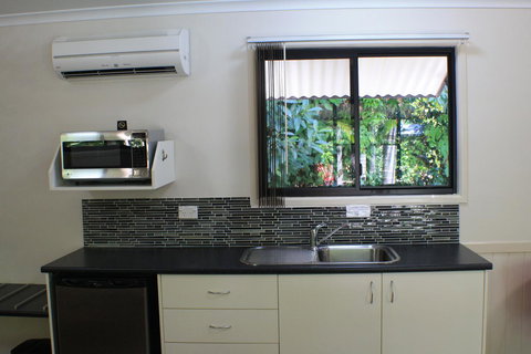 Boutique Bungalows - Yamba Accommodation 35