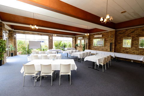 Smart Motels Bert Hinkler - Yamba Accommodation 36