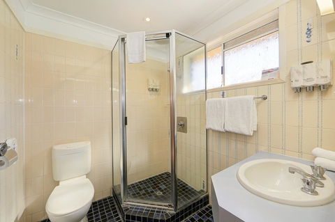 Smart Motels Bert Hinkler - Yamba Accommodation 14