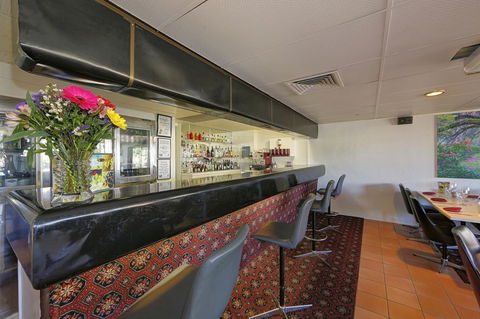 Smart Motels Bert Hinkler - Yamba Accommodation 6