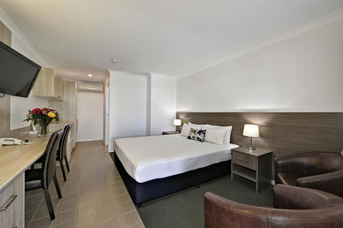 Smart Motels Bert Hinkler - Yamba Accommodation 0