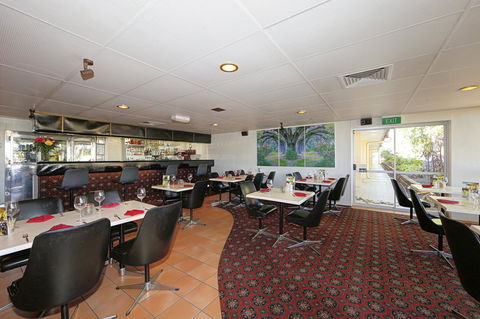 Smart Motels Bert Hinkler - Yamba Accommodation 7