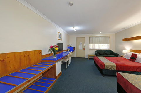 Smart Motels Bert Hinkler - Yamba Accommodation 10
