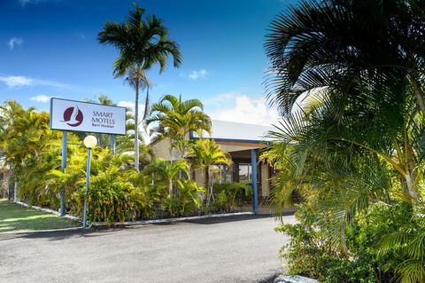 Smart Motels Bert Hinkler - Yamba Accommodation 1