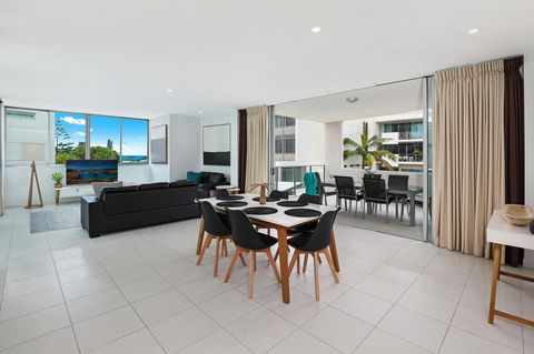 Element On Coolum Beach - Yamba Accommodation 3
