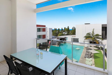 Element On Coolum Beach - Yamba Accommodation 1