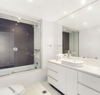 Luxury 5 Star Surfers Paradise Residences - Yamba Accommodation
