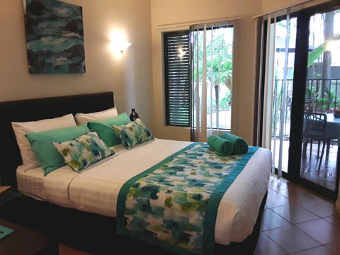 Jackies Holiday Apartment - Yamba Accommodation 5
