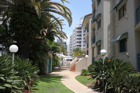 Aruba Beach Resort - Yamba Accommodation 10