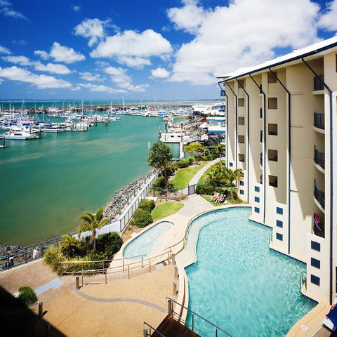 Mantra Hervey Bay - Yamba Accommodation 18