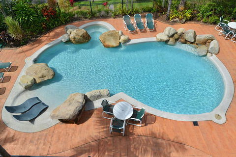 Cairns Queenslander Hotel & Apartments - Yamba Accommodation 4