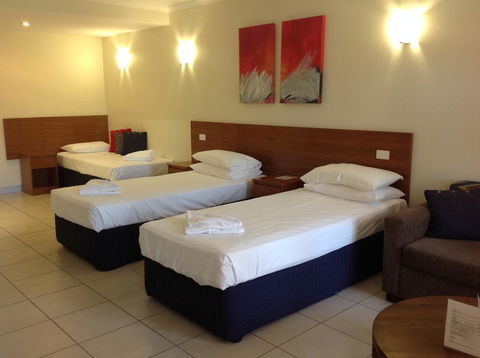 Cairns Queenslander Hotel & Apartments - Yamba Accommodation 28