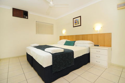 Cairns Queenslander Hotel & Apartments - Yamba Accommodation 18