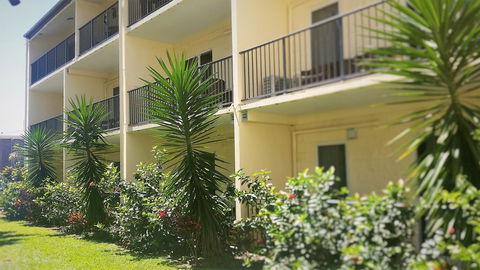 Cairns Queenslander Hotel & Apartments - Yamba Accommodation 32