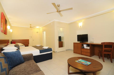Cairns Queenslander Hotel & Apartments - Yamba Accommodation 15