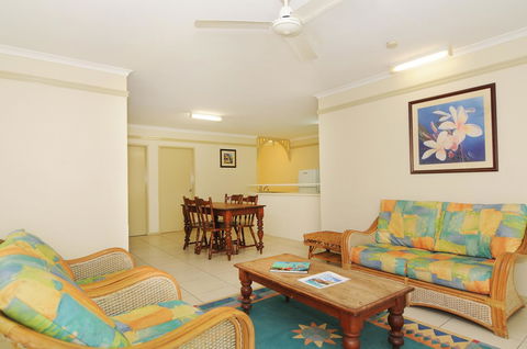 Cairns Queenslander Hotel & Apartments - Yamba Accommodation 14