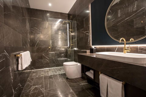 Eatons Hill Hotel - Yamba Accommodation 29