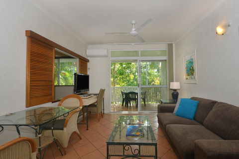 Seascape Holidays - Coral Apartments - Yamba Accommodation 10