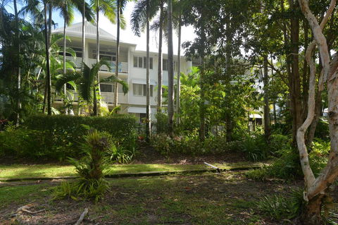 Seascape Holidays - Coral Apartments - Yamba Accommodation 24