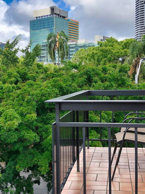 Soho Brisbane - Yamba Accommodation 30