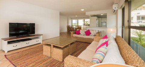 Norfolk Luxury Beachfront Apartments - Yamba Accommodation 26