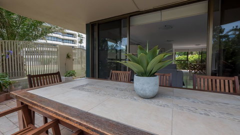 Norfolk Luxury Beachfront Apartments - Yamba Accommodation 23