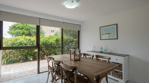 Norfolk Luxury Beachfront Apartments - Yamba Accommodation 13