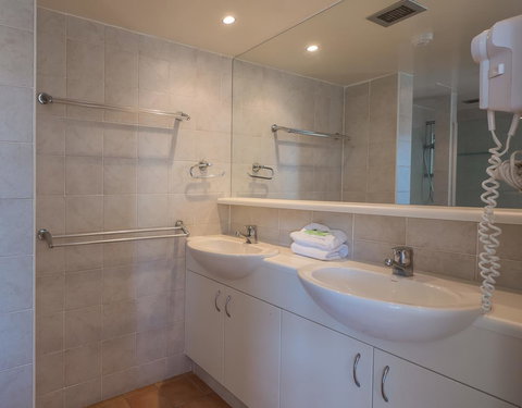 Norfolk Luxury Beachfront Apartments - Yamba Accommodation 29