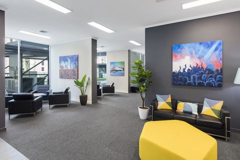 Apartments @ 108 Albert - Yamba Accommodation 8