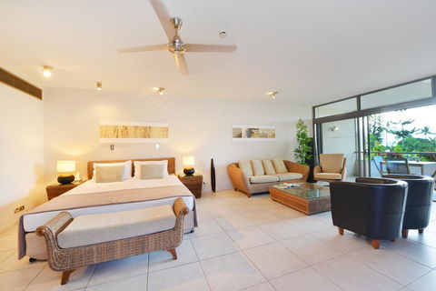 Club Tropical Resort - Official Onsite Reception & Check In - Yamba Accommodation 32