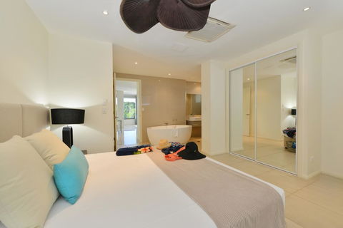 Club Tropical Resort - Official Onsite Reception & Check In - Yamba Accommodation 39