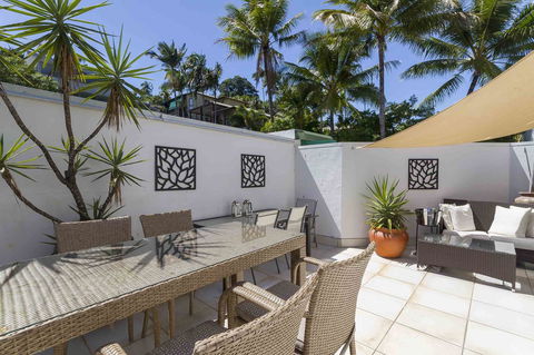 Club Tropical Resort - Official Onsite Reception & Check In - Yamba Accommodation 23