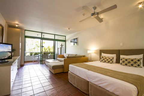 Club Tropical Resort - Official Onsite Reception & Check In - Yamba Accommodation 19