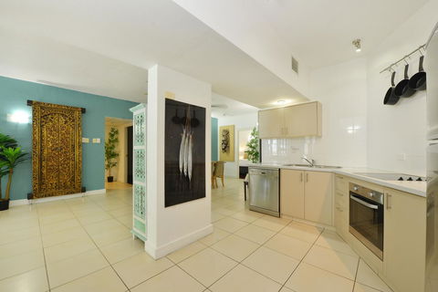 Club Tropical Resort - Official Onsite Reception & Check In - Yamba Accommodation 29