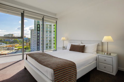 Code Apartments - Yamba Accommodation 24