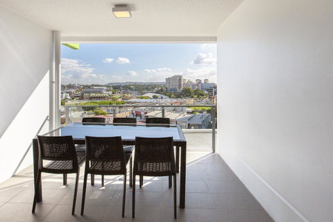Code Apartments - Yamba Accommodation 23