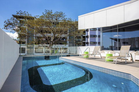 Code Apartments - Yamba Accommodation 11