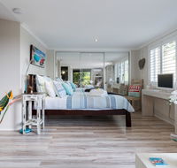 Private guest suite high on Currumbin hill - Yamba Accommodation