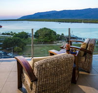 Jack and Newell Holiday Apartments - Yamba Accommodation