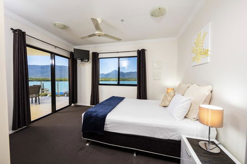 Jack And Newell Holiday Apartments - Yamba Accommodation 42